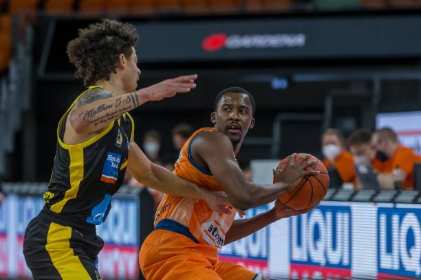 的厚度与化 的厚度与化