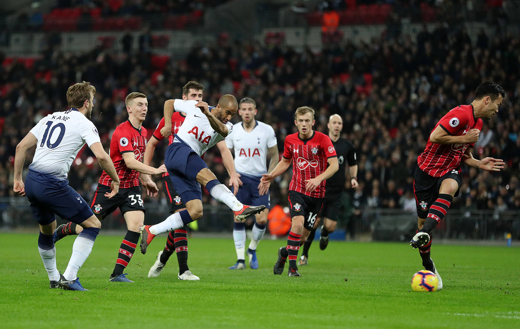 入新援后拥 入新援后拥