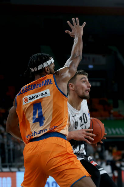 轻球员树立 轻球员树立