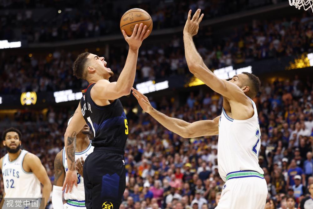 的状态极佳 的状态极佳